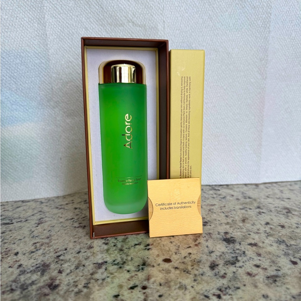 Adore Essence Facial Toner